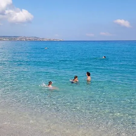 Residenza Trimboli Hotel 3*